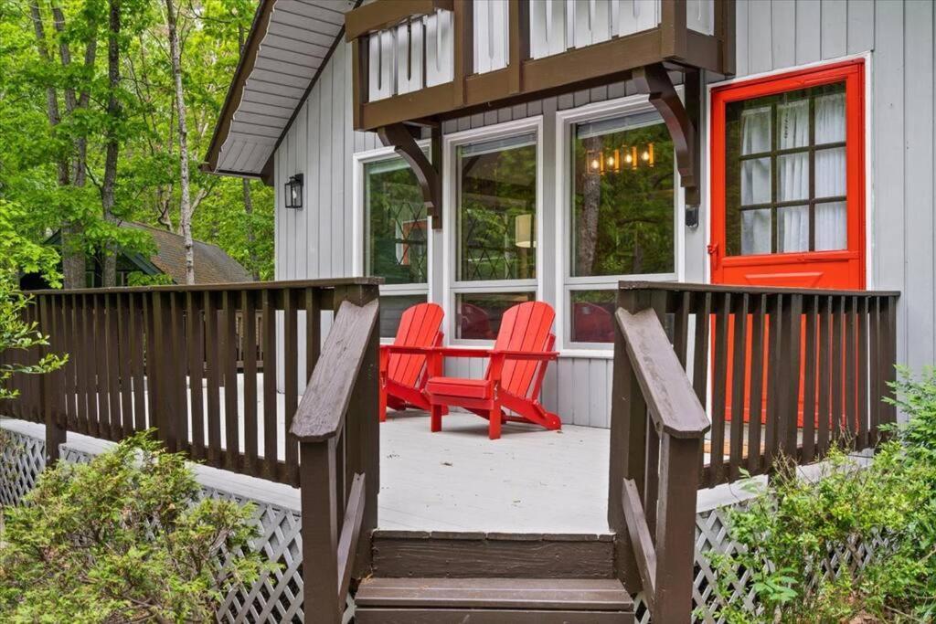 The Gingerbread House: 4 Bedroom Chalet, W/ Sunroom/Deck, Sleeps 12, Modern Amenities McGaheysville Екстер'єр фото