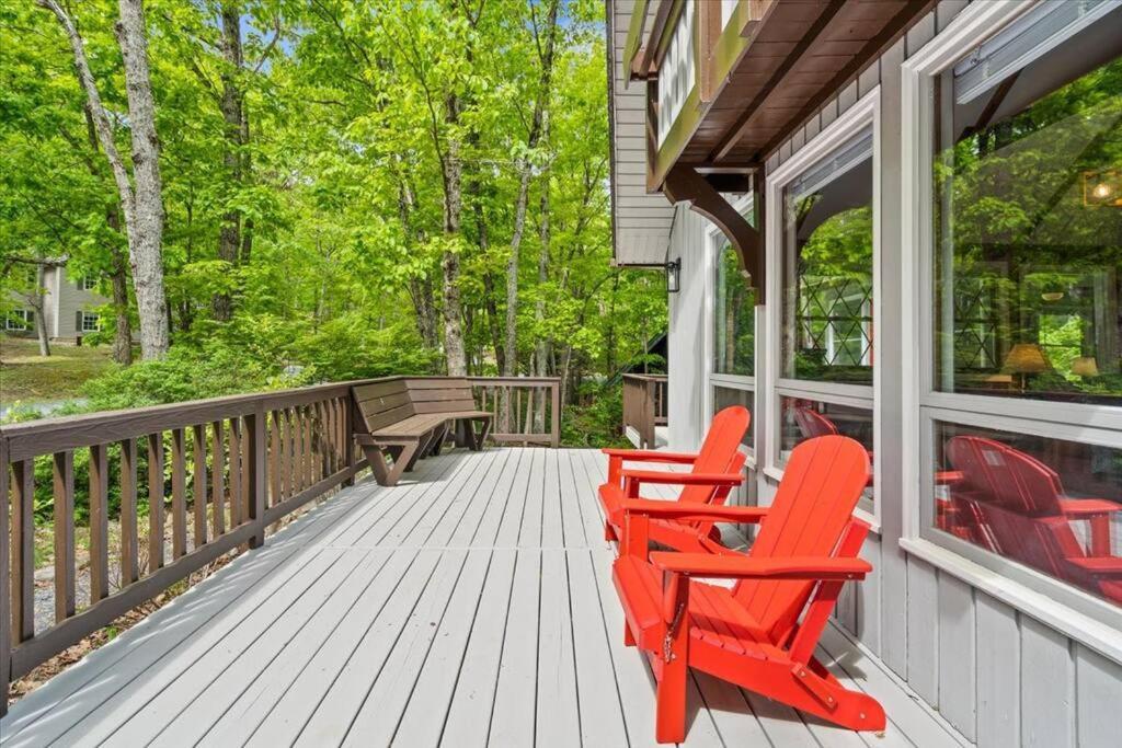 The Gingerbread House: 4 Bedroom Chalet, W/ Sunroom/Deck, Sleeps 12, Modern Amenities McGaheysville Екстер'єр фото